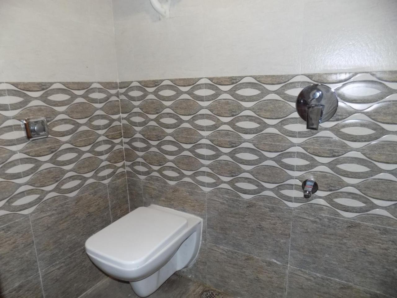 Metro Inn Dormitory Мумбаї Екстер'єр фото